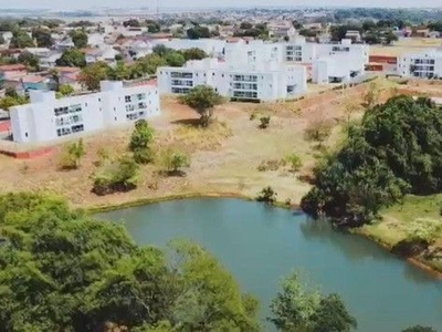 Apartamento a venda no Residencial Itaipu com 84m² e três quartos sendo uma suíte e vaga d