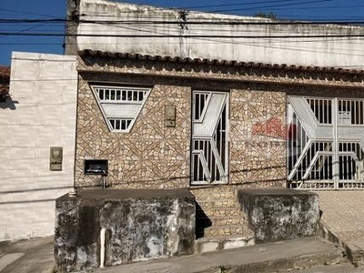 Casa a venda 2 quartos bairro Gabriela em Feira de Santana Ref.:5873