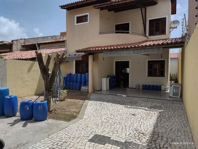 Casa para venda possui 170 metros quadrados com 05 quartos, em Parque Manibura - Fortalez