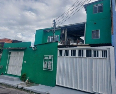 Prédio/casa-3 casas em uma no Japiim 1 próx. Distrito Industrial, com 13 Cômodos!