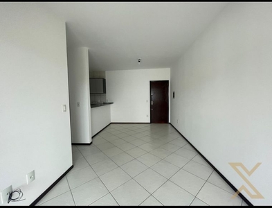 Apartamento no Bairro Centro em Blumenau com 2 Dormitórios (1 suíte) e 80 m²