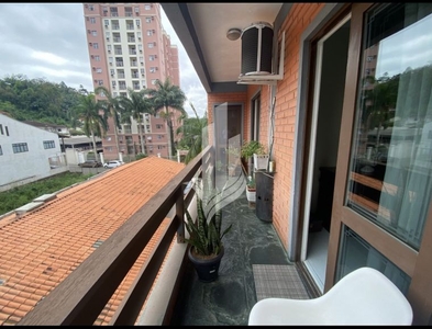 Apartamento no Bairro Vila Nova em Blumenau com 2 Dormitórios (1 suíte) e 110 m²