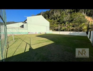 Casa no Bairro Garcia em Blumenau com 3 Dormitórios (3 suítes) e 160.55 m²