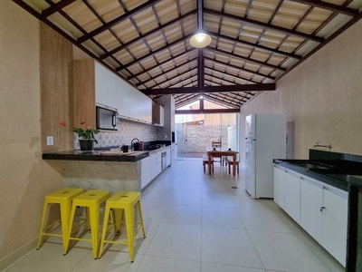 Aluguel por temporada. Casa duplex com 2 suítes, próximo a Praia em Jacaraipe na Serra