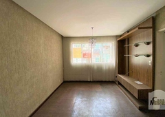 Apartamento com 2 quartos à venda no bairro Carlos Prates, 88m²