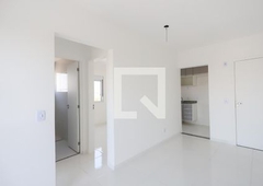 APARTAMENTO no 4º andar com 2 dormitórios e 1 garagem