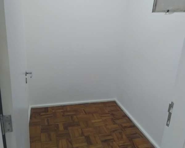 Apto locação lindo - 2 dorm - 1 banheiro social e 1 de serviço, 1 vaga - sala ampla - 85m²