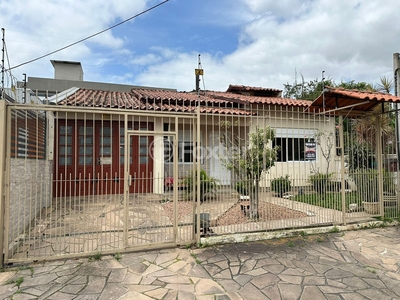Casa 3 dorms à venda Avenida Salvador Leão, Sarandi - Porto Alegre