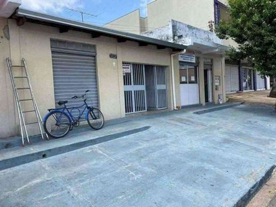 Casa com 3 quartos à venda no bairro Jardim Vila Boa, 420m²