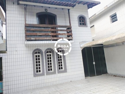 Casa tipo Sobrado isolado a venda em Santos localizado no bairro da Aparecida.