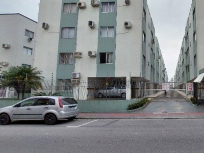 Apartamento à venda por R$ 280.000