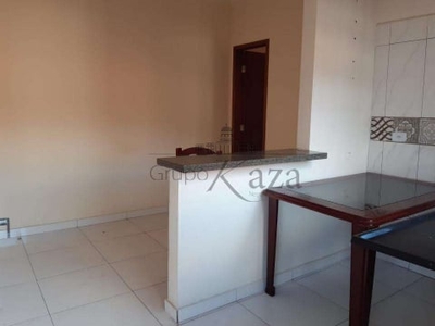 Casa com 3 quartos para alugar na Avenida Dantas Luiz do Prado, Campos de São José, São José dos Campos, 40 m2 por R$ 1.000