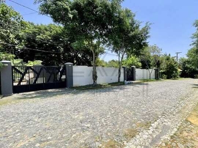 Casa à venda em Condomínio - Paisagem Renoir II/III, Granja Viana, reformada, com 4 suítes