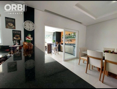 Casa no Bairro Glória em Blumenau com 3 Dormitórios (1 suíte) e 250 m²