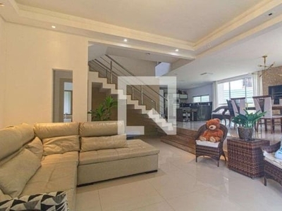 Casa / sobrado em condomínio para aluguel - butiatuvinha, 5 quartos, 350 m² - curitiba