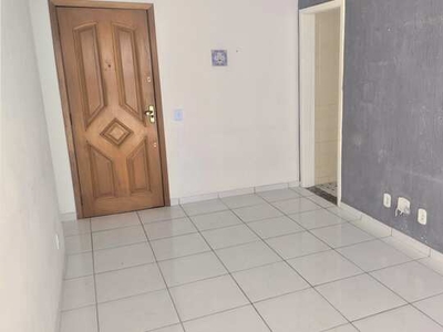 Quot;Prédio com maravilhosa infra estrutura! Ótimo apartamento vazio, claro e arejado, co