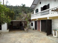 Casa à venda no bairro Próximo a cidade em São Lourenço da Serra
