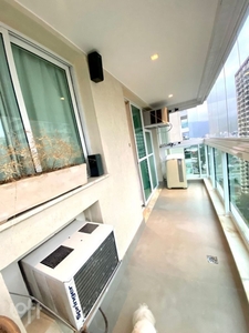 Apartamento à venda em Barra da Tijuca com 60 m², 2 quartos, 1 suíte, 1 vaga