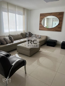 Apartamento à venda em São Pedro com 337 m², 3 quartos, 2 suítes, 4 vagas