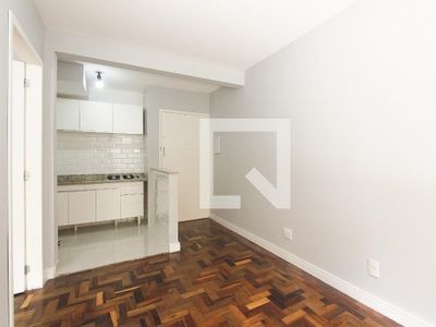 APARTAMENTO Térreo com 1 dormitório