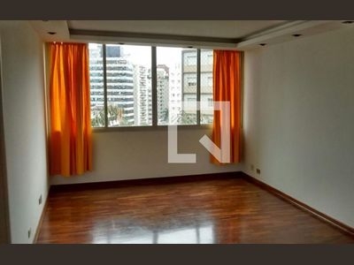 APARTAMENTO no 5º andar com 3 dormitórios e 1 garagem