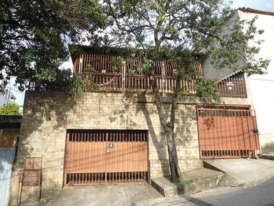Casa com 4 quartos à venda no bairro Nova Granada, 375m²