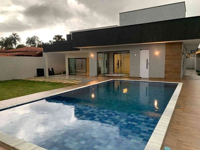 Casa em Condomínio com 4 quartos à venda no bairro Setor Habitacional Vicente Pires, 800m²