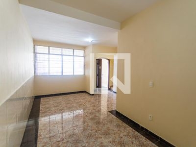 CASA com 3 dormitórios e 2 garagens