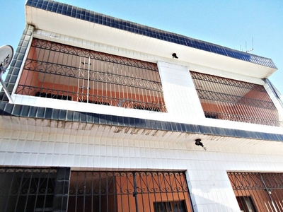 Casa para aluguel tem 90 metros quadrados com 3 quartos em Liberdade - Campina Grande - PB