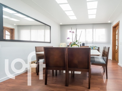 Apartamento à venda em Campo Belo com 190 m², 3 quartos, 1 suíte, 2 vagas