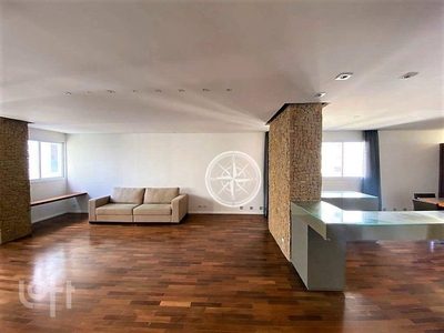 Apartamento à venda em Jardim América com 226 m², 3 quartos, 1 suíte, 2 vagas