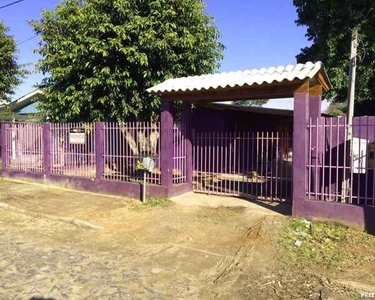 Casa com 2 Dormitorio(s) localizado(a) no bairro Laranjeiras em Parobé / RIO GRANDE DO SU