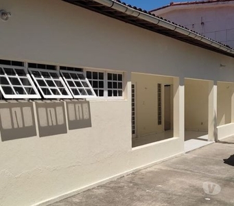 Excelente casa para aluguel em Candeias apenas R$ 3.000.