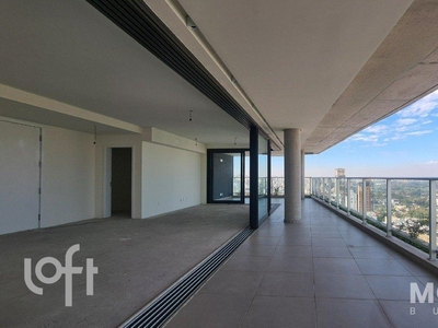 Apartamento à venda em Jardim América com 269 m², 4 quartos, 4 suítes, 3 vagas