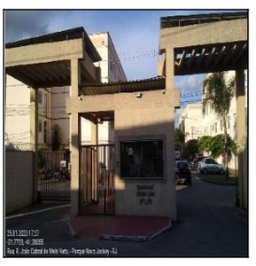 Apartamento em Centro, Campos dos Goytacazes/RJ de 50m² 2 quartos à venda por R$ 80.359,00