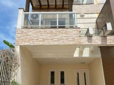 Casa com 3 quartos à venda na rua danton krás borges, guarujá, porto alegre, 165 m2 por r$ 690.000