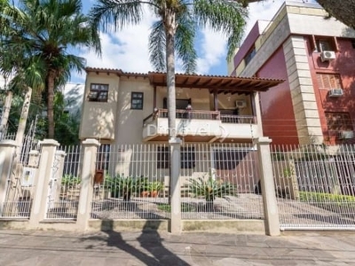 Casa com 4 quartos à venda na avenida flamengo, 117, ipanema, porto alegre por r$ 1.790.000
