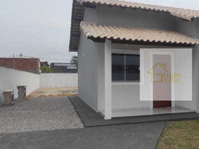 Casa em Jardim Atlântico Central (Itaipuaçu), Maricá/RJ de 70m² 2 quartos à venda por R$ 529.000,00