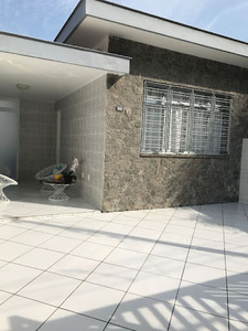 Casa em Jardim Independência, São Vicente/SP de 110m² 2 quartos à venda por R$ 584.000,00