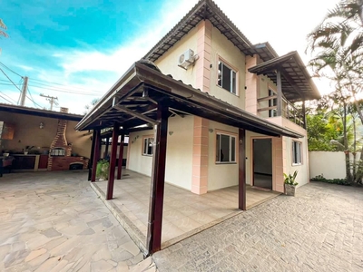 Casa em Maravista, Niterói/RJ de 139m² 4 quartos para locação R$ 3.700,00/mes