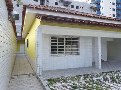 Casa em Vila Guilhermina, Praia Grande/SP de 132m² 3 quartos à venda por R$ 849.000,00