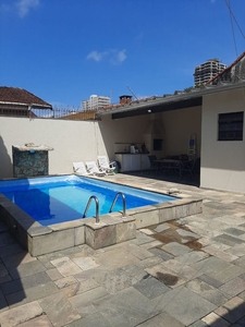 Sobrado em Balneário Maracanã, Praia Grande/SP de 200m² 4 quartos à venda por R$ 749.000,00