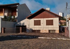 Casa à venda por R$ 385.000