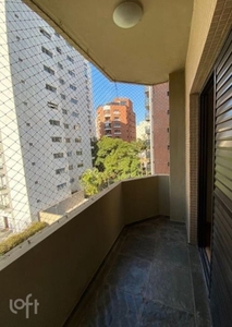Apartamento à venda em Moema Pássaros com 135 m², 3 quartos, 1 suíte, 2 vagas