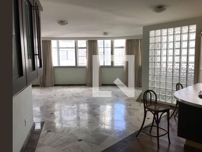 APARTAMENTO no 21º andar com 2 dormitórios e 2 garagens