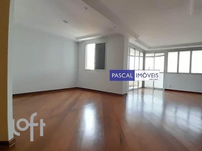 Apartamento à venda em Campo Belo com 150 m², 3 quartos, 3 suítes, 3 vagas