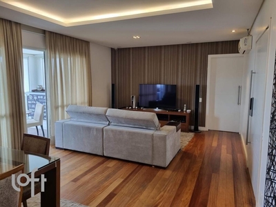 Apartamento à venda em Vila Andrade com 200 m², 4 quartos, 2 suítes, 3 vagas