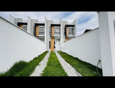 Casa no Bairro Água Verde em Blumenau com 2 Dormitórios (2 suítes) e 78.74 m²
