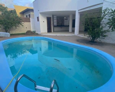 9.9982.5105 Sou uma excelente casa no condomínio Ponta Negra Boulevard disponível para alu