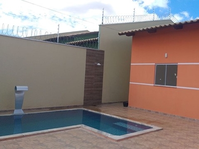 Alugo casa 3 quartos com piscina Cidade Jardim